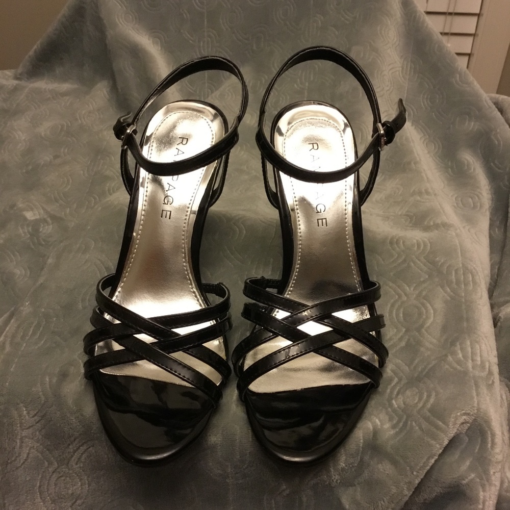 Rampage sz 10 Black Patent Leather Strappy Sandals